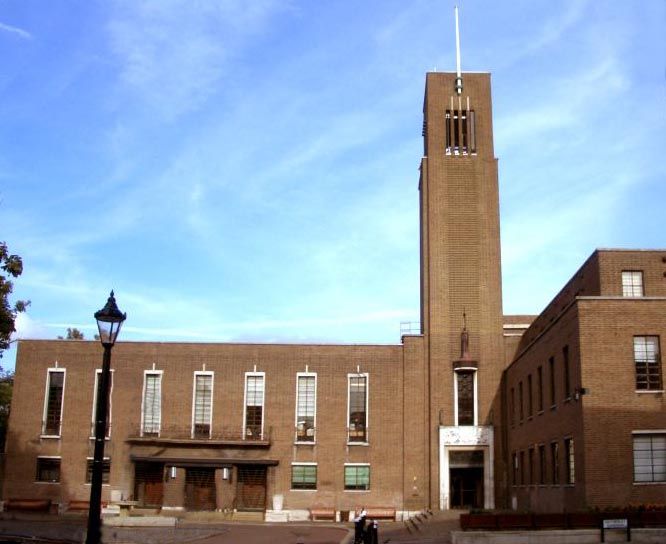 File:Crouch end town hall ed.jpg