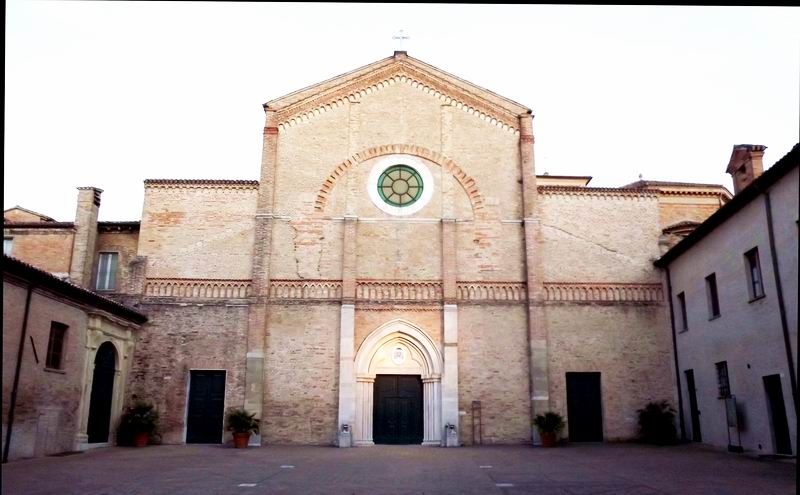 File:Il Duomo di Pesaro.jpg