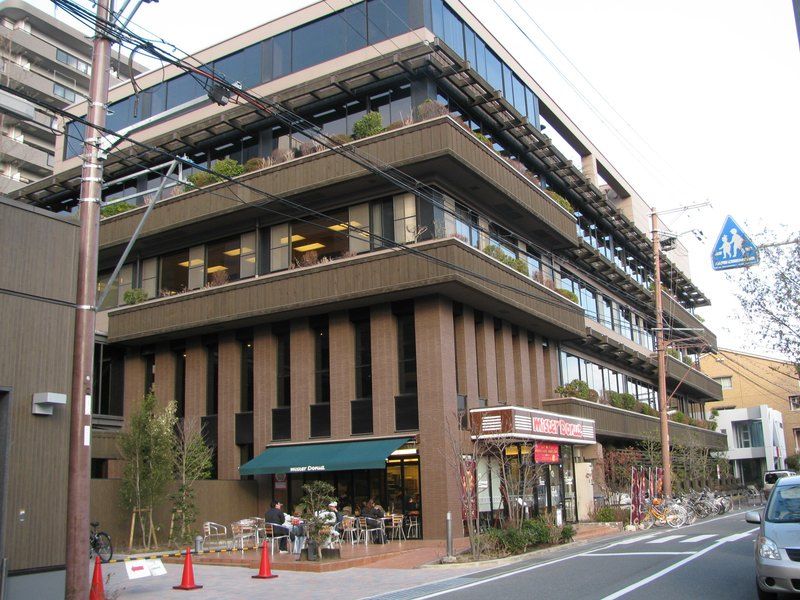 File:Misterdonut headquarters japan.jpg