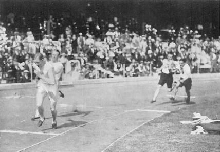 File:1912 Athletics men's 4x100 metre.JPG