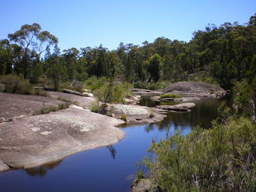 File:Boonoo Boonoo River.jpg