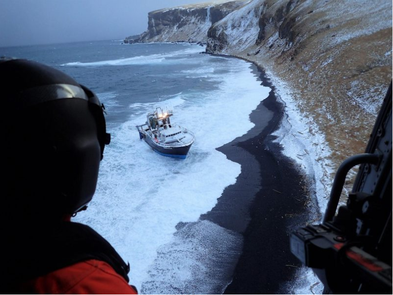 File:FV Predator aground.PNG