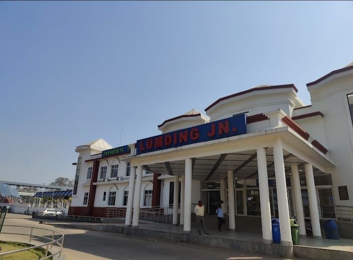 File:Lumding Junction Railway Station.jpg