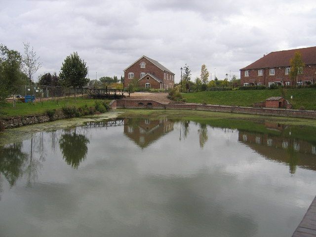 File:Over Basin - geograph.org.uk - 60378.jpg