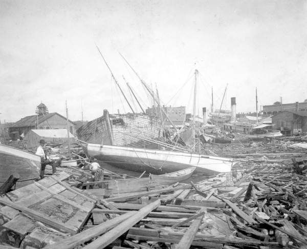 File:Pensacola Harbor debris 1906 hurricane.jpg