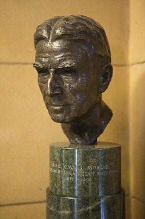 File:Portrait bust of William Ifould.jpg