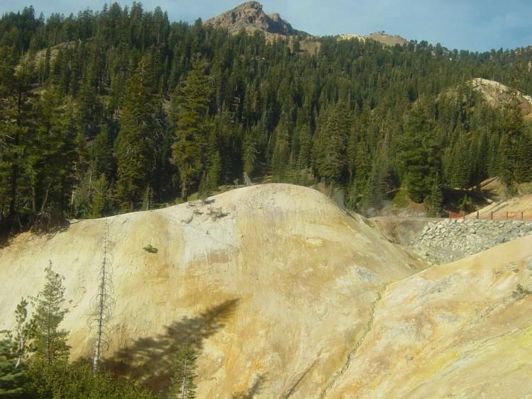 File:Sulpher Works in Lassen VNP-750px.JPG