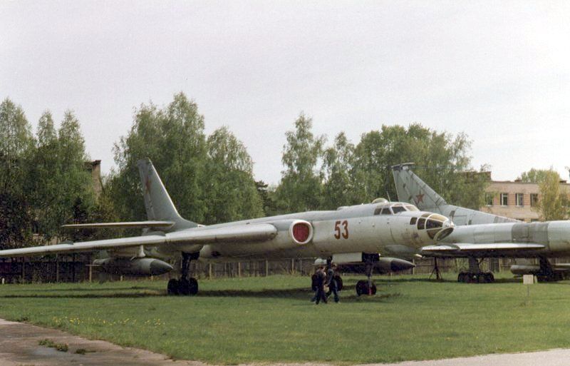 File:Tu-16K.jpg