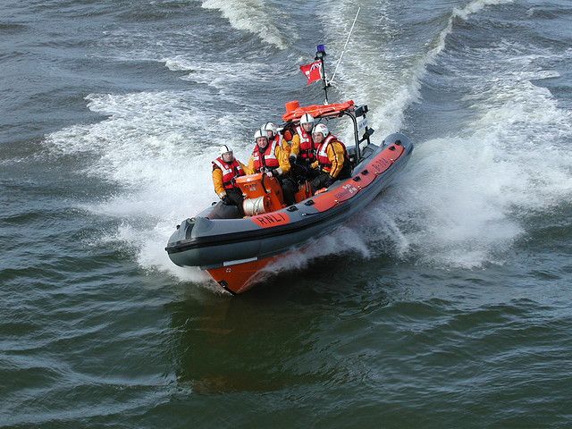 File:Aberystwyth Lifeboat B704.jpg