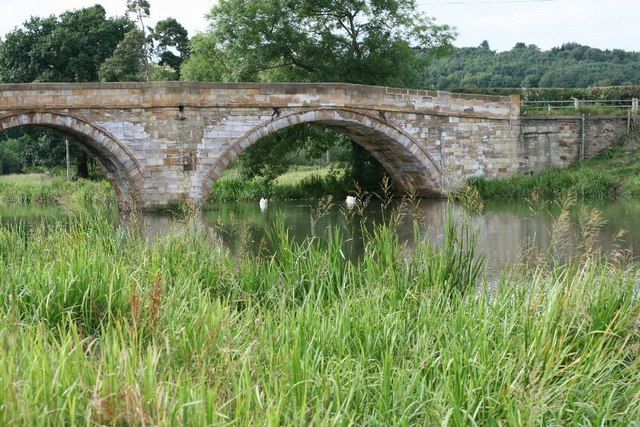 File:Bridge at Kirkham.jpg