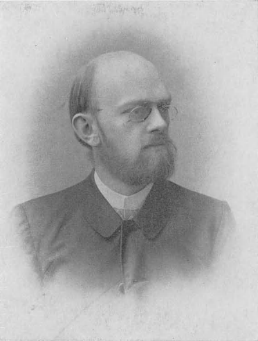 File:David Hilbert, c. 1900.png