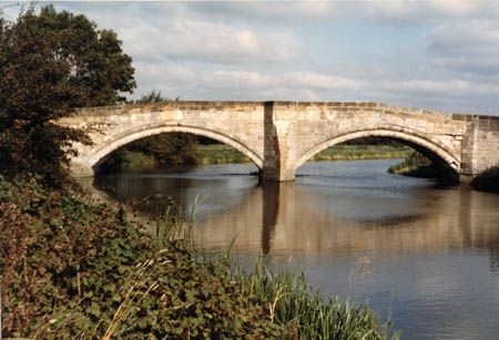 File:Elvington - Bridge small file.jpg