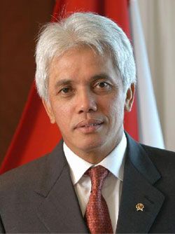 File:Hatta Rajasa2.jpg