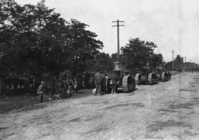 File:Polish FT-17 tanks near Lwow.jpg