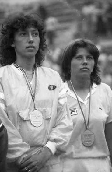 File:Virginia Ruzici and Florența Mihai 1981.jpg