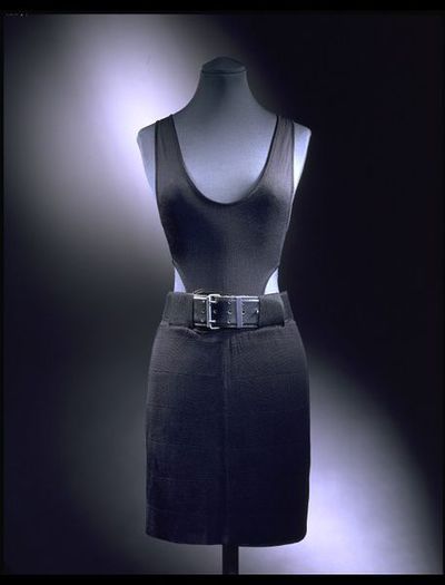 File:Azzedine alaia 1985 mini skirt.jpg