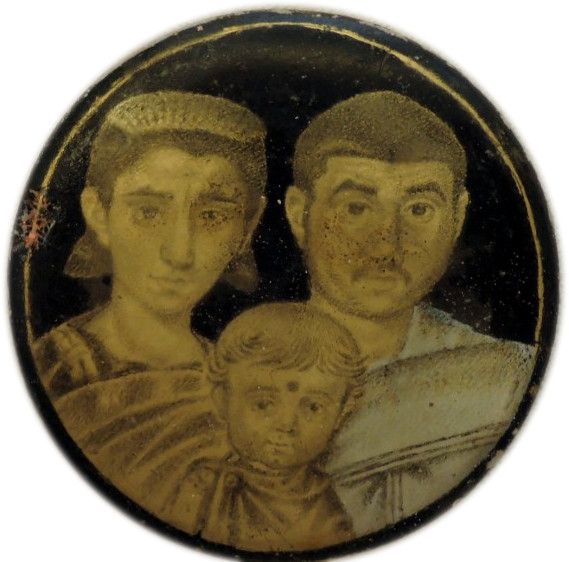 File:Gold-glass family portrait (Vatican Library) 1.jpg