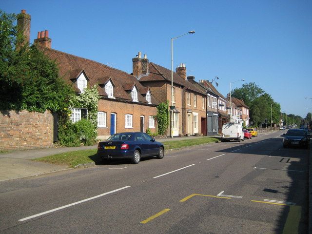 File:Kings Langley High Street.jpg