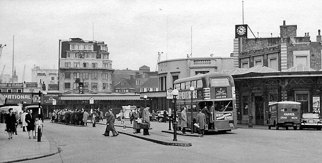 File:London Bridge 2 Station 2026015 341395ae.jpg