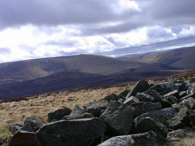 File:Newton tors looking towards the cheviot.jpg