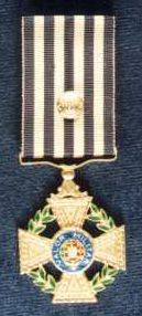 File:Valor militar prata.jpg