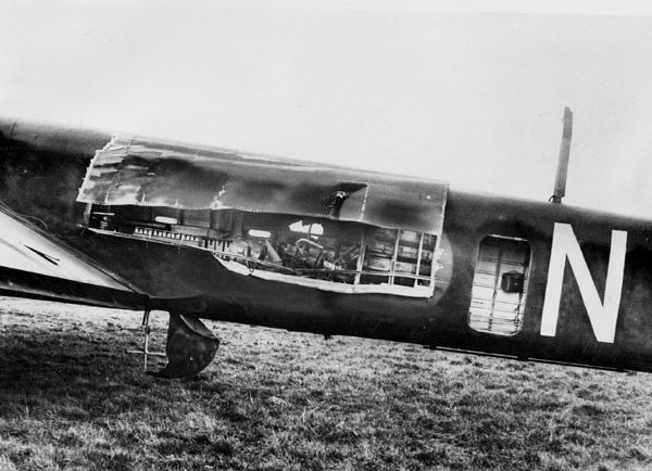 File:Whitley V No 102 Sqn damaged 1940.jpg