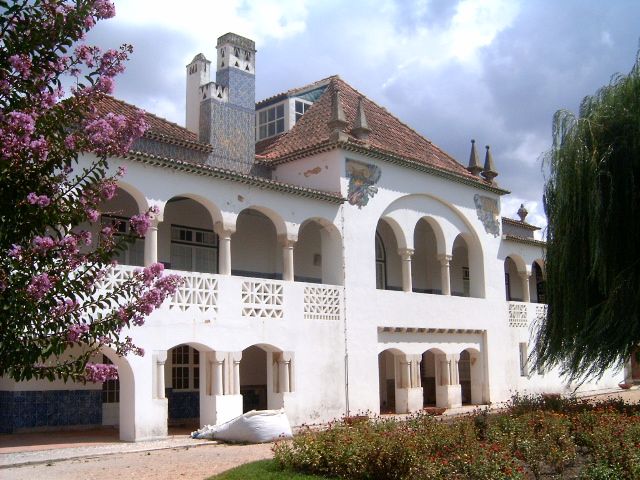 File:Casa dos Patudos 4.jpg