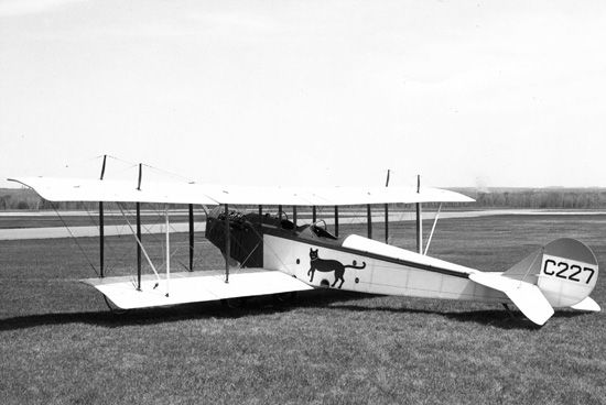 File:Curtiss JN-4 CAN.jpg