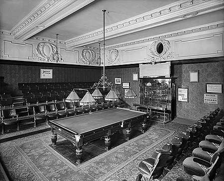 File:Thurston Billiards-Match room Thurston's Hall 1903.jpg