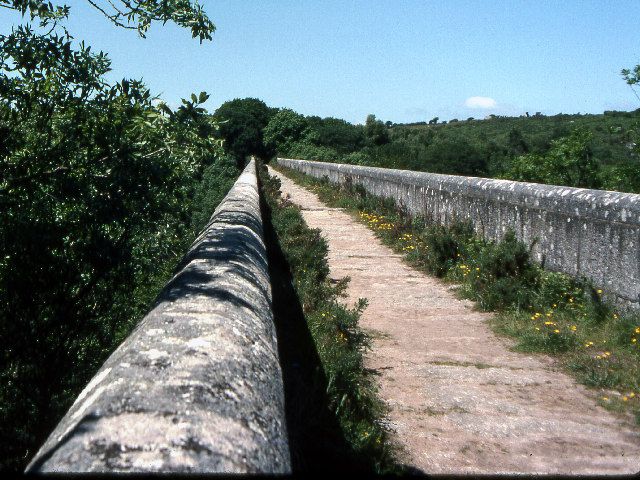 File:Treffry Viaduct 2.jpg