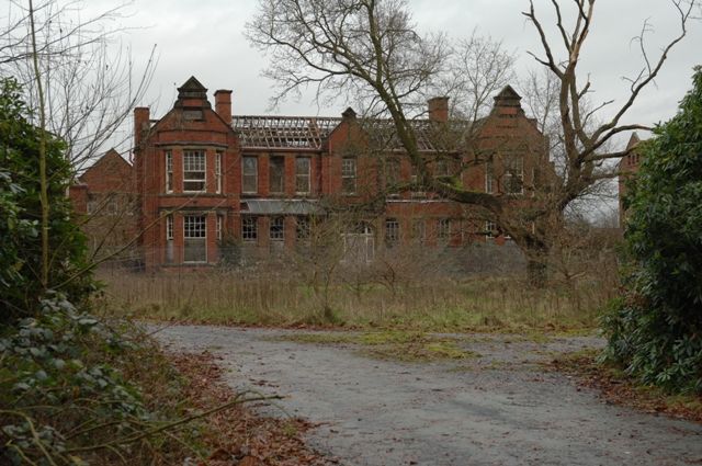 File:Whittingham Hospital - geograph.org.uk - 303616.jpg