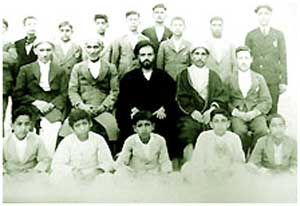 File:Iranian School in Bahrain 1939.jpg