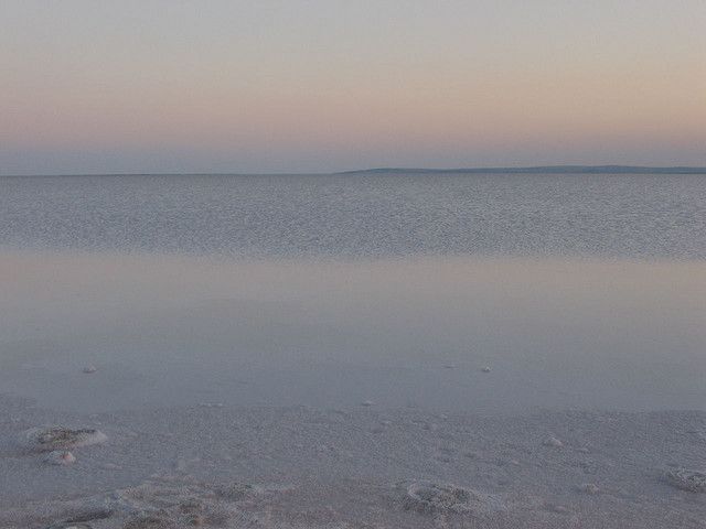 File:Salt Lake Tuz Turkey.jpg