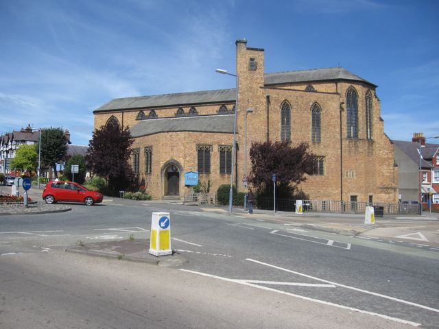 File:St Columba's Church, Scarborough.jpg