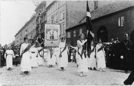 File:Valgretstoget København 1915.jpg