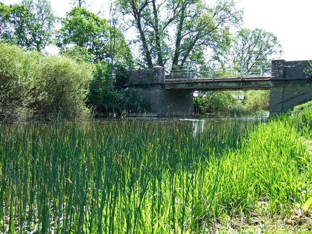 File:Bagber Bridge - geograph.org.uk - 420659.jpg