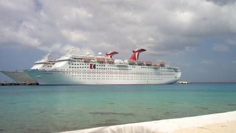 File:Carnival Celebration docked in Cozumel 03-2004.jpg