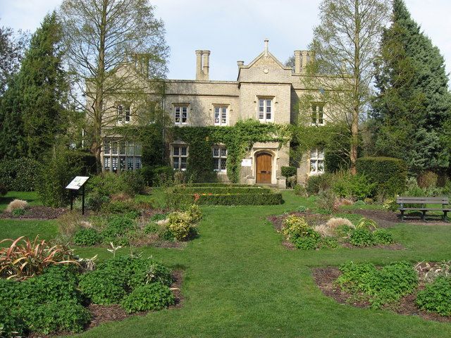 File:Cherry Hinton Hall.jpg