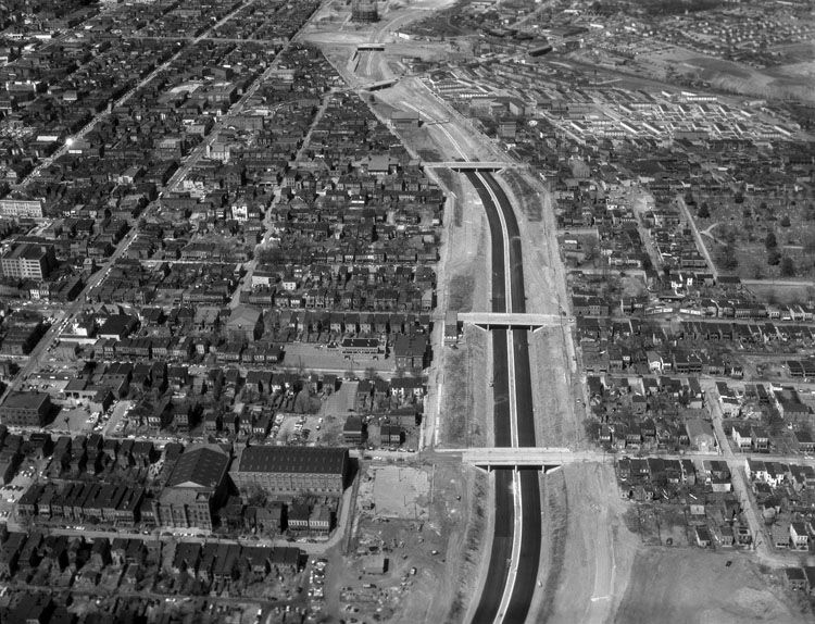 File:Construction of Interstate 95, downtown Richmond (2899336022).jpg