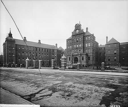 File:David Lewis Northern Hospital.jpg