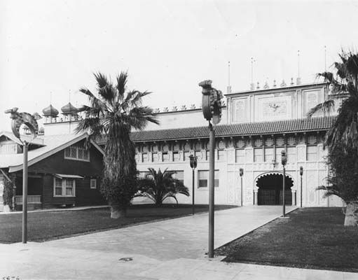 File:OldShrineAuditorium-1910.jpg