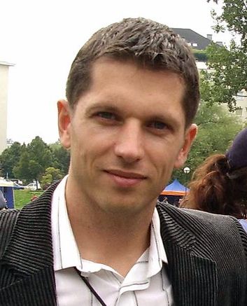 File:Piotr Rysiukiewicz.jpg