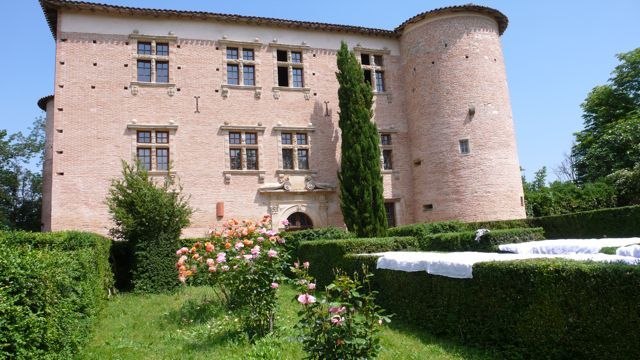 File:Château de Padiès, Lempaut, Façade Sud.jpg