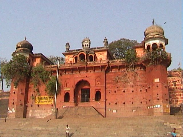 File:Chet Singh Ghat, Varanasi.JPG