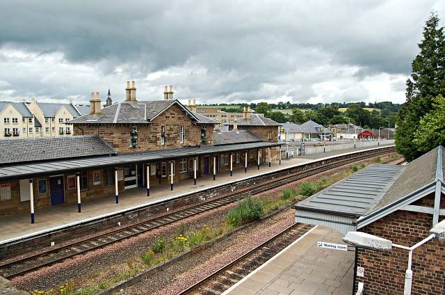 File:CuparRailwayStation(JimBain)Jul2006.jpg