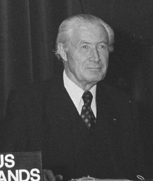 File:Duncan Sandys 1975.png