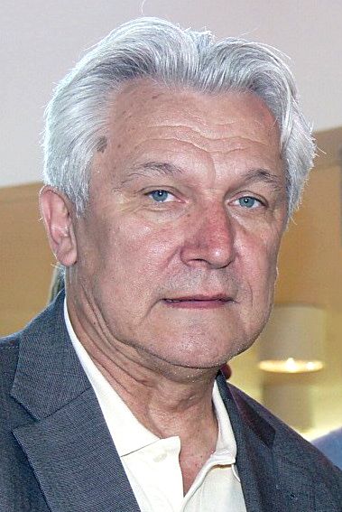 File:Henryk Kasperczak 2012.jpg