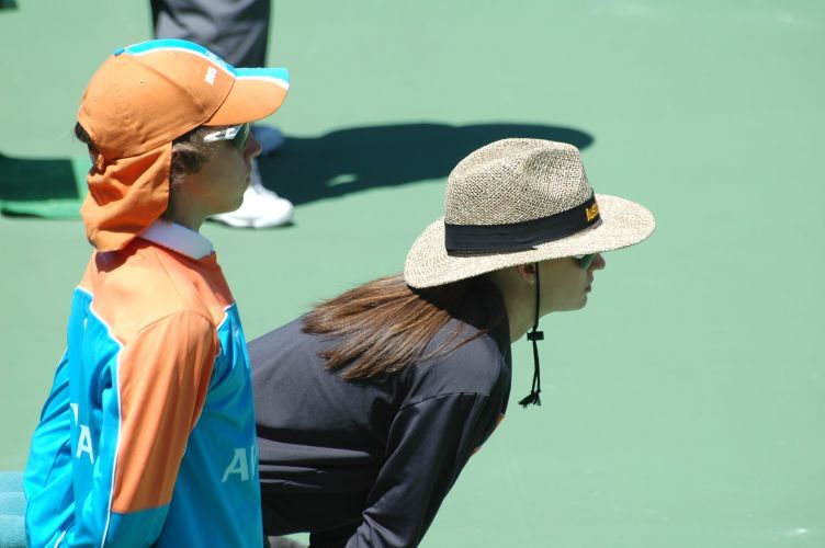 File:Linesperson and ballboy 0484.jpg