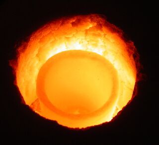 File:Melting crucible.jpg