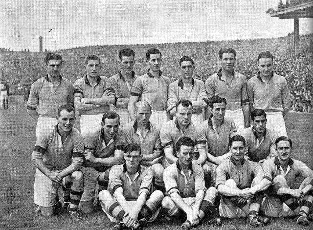 File:Roscommon gaa football team final 1944.jpg